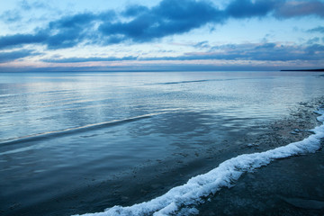 Naklejka na ściany i meble Cold Baltic sea in early winter.