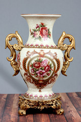 Chine vase gold on the wood