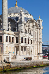 Buyuk Mecidiye Camii