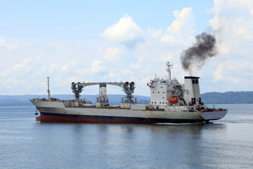 Obraz premium Ship at anchorage