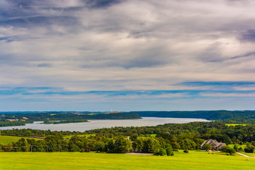 Obraz premium View of the Susquehanna River from High Point in Eastern York Co