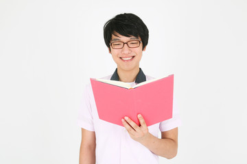 스튜디오 안의 고등학생들