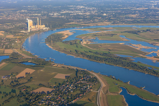 Rhine River bend Orsoy in Germany