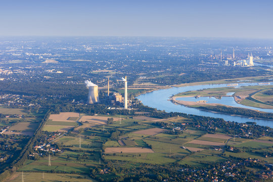 Rhine River bend Orsoy in Germany