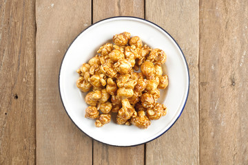 caramel popcorn