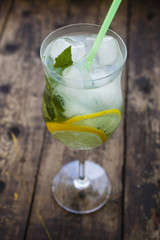 mojito with ice