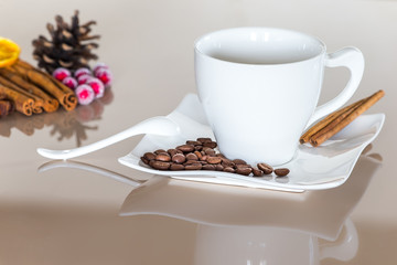 Kaffeetasse mit Dekoration