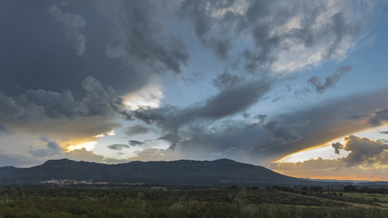 Tormenta al atardecer
