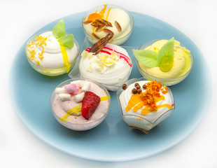Mousse cold whipping cream