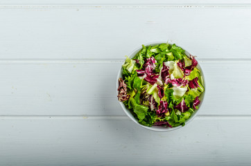 Vegetable salad with endive