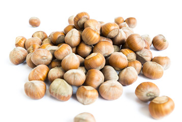 Unpeeled hazelnuts