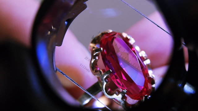 Measurement gold ring with ruby