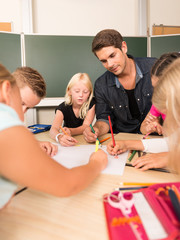 Kinder in der Grundschule