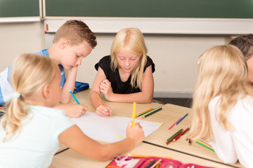 Kinder in der Grundschule