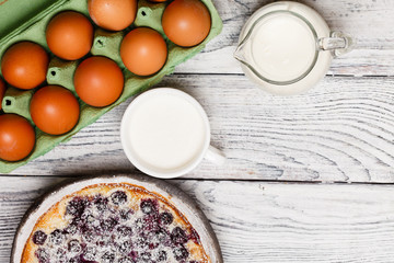 cake with blueberries