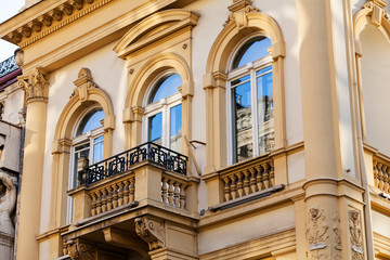 facade details