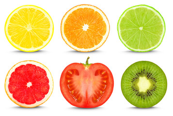 Fototapeta na wymiar fruit slices isolated on white