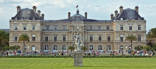 Fototapeta na wymiar Paris - Luxembourg Palace