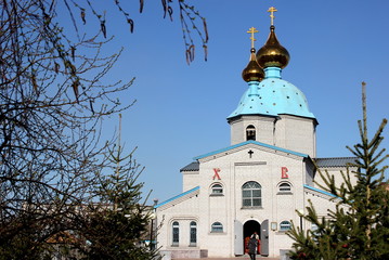 Весна возле Христо-Воскресенской, православной  церкви © Abakumov