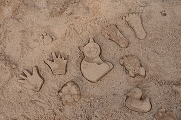 Molded sand objects