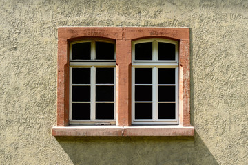 Holzfenster, q.