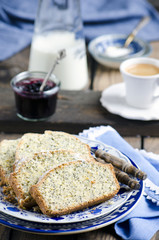 Poppy cake
