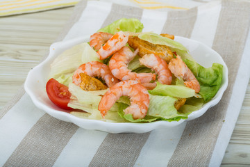 Caesar salad with shrimps
