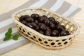 Almond in chocolate