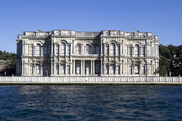 Fototapeta premium Beylerbeyi Palace in Istanbul, Turkey