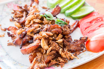 fried pork with garlic and pepper