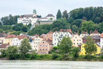 Fototapeta na wymiar Waterfront of Passau at the River Inn
