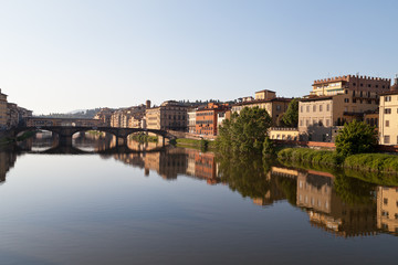 Fototapeta na wymiar bridge Ponte Vecchio or in florence in Italy