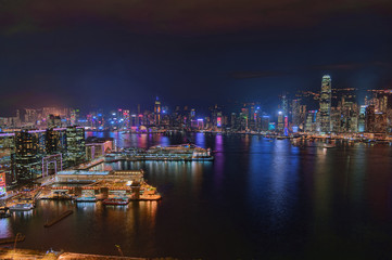 Fototapeta na wymiar 香港ビクトリアハーバーの夜景