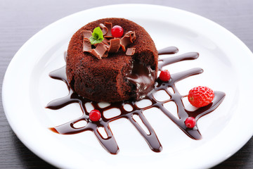 Hot chocolate pudding with fondant centre, close-up