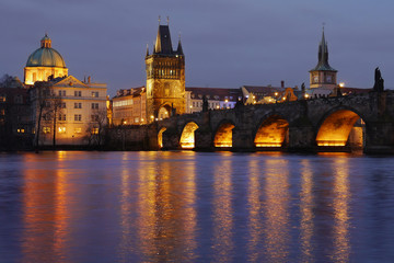 Fototapeta na wymiar Charles Bridge and Prague Tower lighting at night
