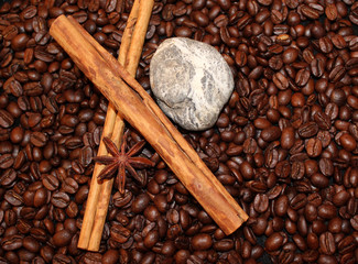 Anis Zimt Kaffeebohnen mit Stein