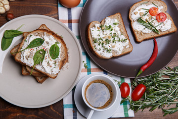 Sandwich with soft cheese