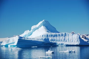 ijsberg © nyankotoasobu