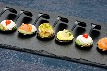 cuillères amuse-bouche