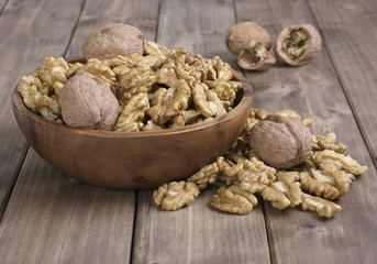 Walnuts in wooden bowl