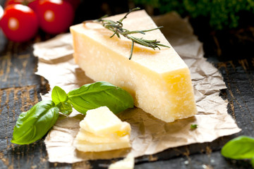 stück parmesan käse