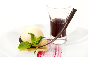 cream dessert