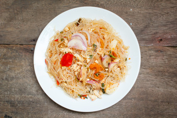 Spicy noodle salad or spicy vermicelli salad.
