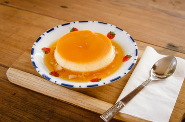 custard topping with caramel sauce