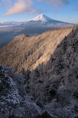 三つ峠から明けの富士山