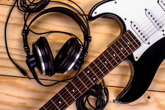 electric guitar on wooden background
