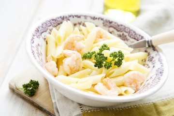 Pasta with shrimps and parsley