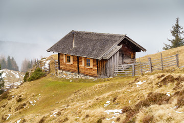 Fototapeta na wymiar Jagdhütte