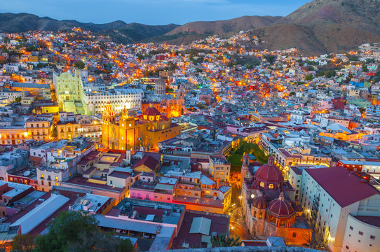 Guanajuato at night (Mexico)