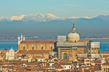 Fototapeta na wymiar Telephoto aerial view of Venice from San Giorgio Maggiore church